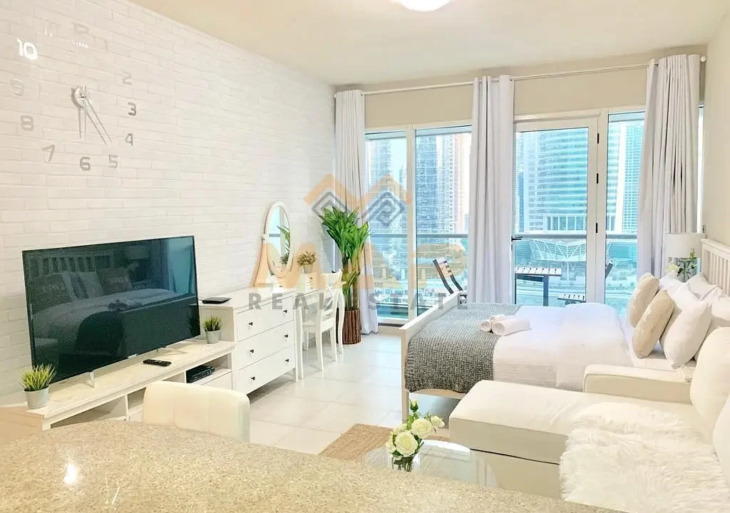 Furnished Studio for Rent in JLT with Balcony Full Lake View